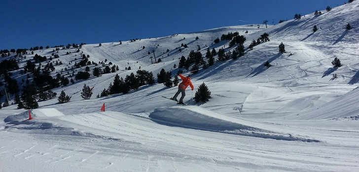 La pasada temporada las estaciones de esquí de la Generalitat generaron un impacto económico de 223 millones de euros