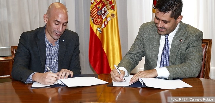 Rubiales y la AFE acuerdan un fondo de garantía salarial para los futbolistas de Tercera División
