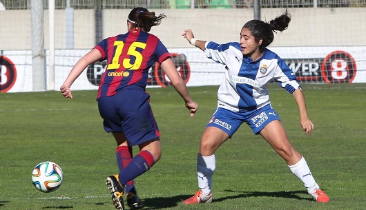 FC Barcelona y RCD Espanyol disputando un partido en la temporada 2014-2015.