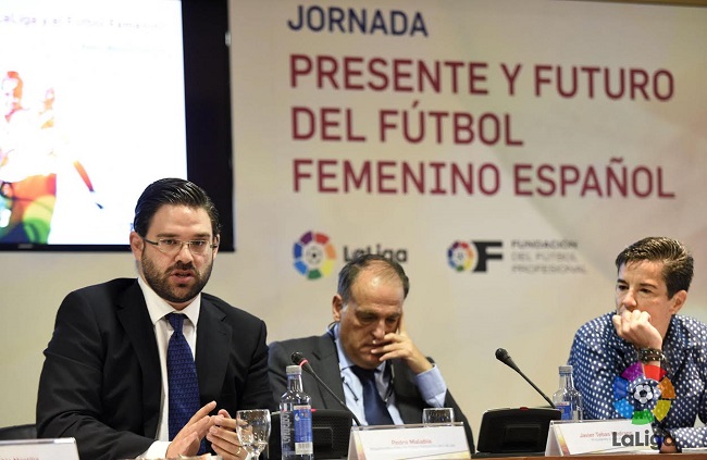 La Liga ayudará económicamente al fútbol femenino español.