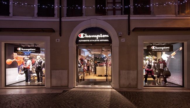 Champion tienda Italia 650