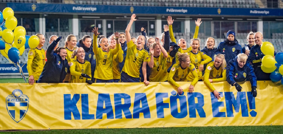 El fútbol masculino sueco cede su sueldo al femenino