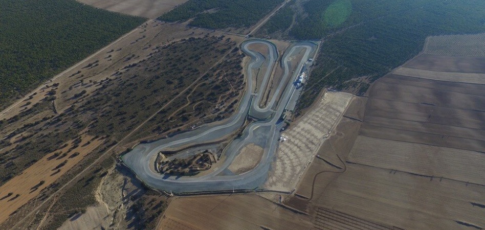 El circuito Mike G., situado en Guadix (Granada), es propiedad del ex piloto Clive Greenhalgh desde 2007. 