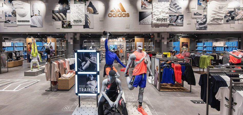 Adidas abre un nuevo outlet en la Roca | Palco23