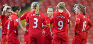El Liverpool femenino crece con Standard Chartered como patrocinador