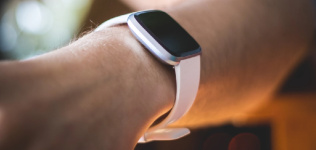 Fitbit recibe luz verde de las autoridades para su aplicación de electrocardiograma
