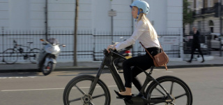 La gallega Lavelle Bikes busca 570.000 euros para lanzar su ‘smart bicycle’