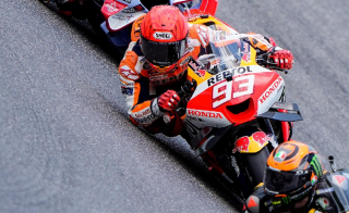 Andrés Iniesta y Bojan Krkic dan el salto a MotoGP
