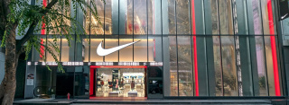 Nike traza un plan de reestructuración para ahorrar 2.000 millones en tres años