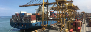 Horas muertas en Ningbó: el colapso de los puertos amenaza el Black Friday
